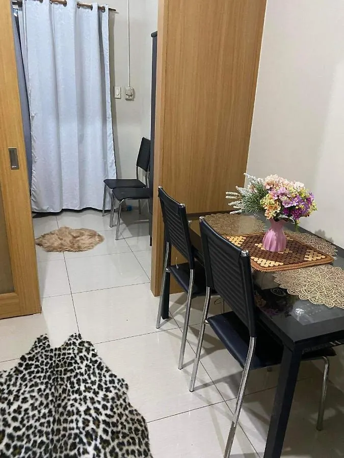 Jona'S Place At Shell Residences Manila